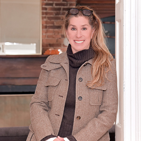 FVH_Carrie_Harrington_2025_sm_600px_SQ_ad6dik